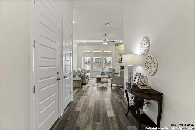 Image 4 of 32 For 218 Sigel Ave