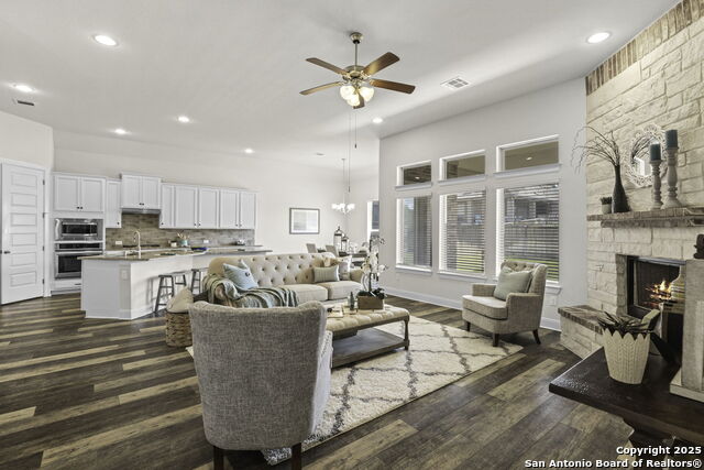 Image 6 of 32 For 218 Sigel Ave