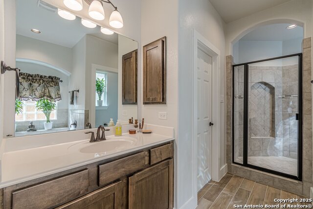 Listing photo id 20 for 2564 Ayers