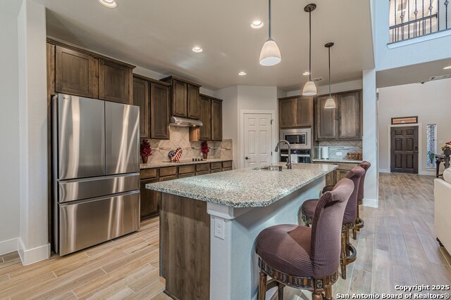 Listing photo id 27 for 2564 Ayers