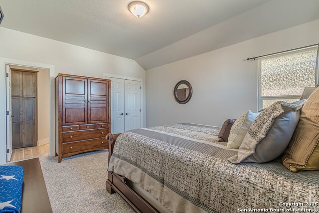 Listing photo id 36 for 2564 Ayers