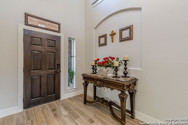 Listing photo id 6 for 2564 Ayers
