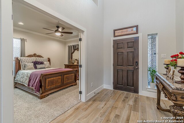 Listing photo id 7 for 2564 Ayers