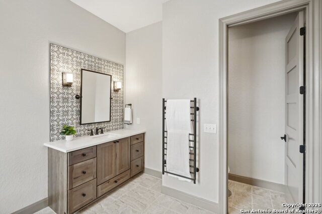 Image 14 of 30 For 411 George Dolson