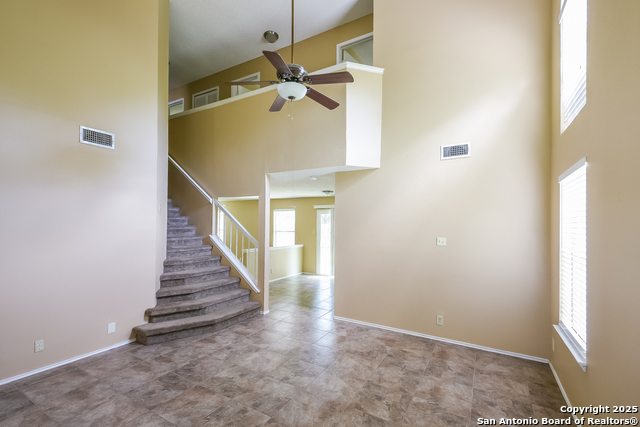 Image 3 of 17 For 7422 Pebblewood