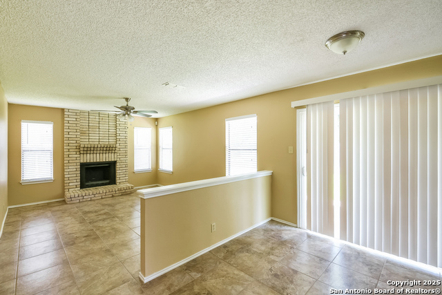 Image 4 of 17 For 7422 Pebblewood