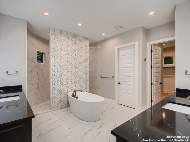 Listing photo id 16 for 208 River Ridge