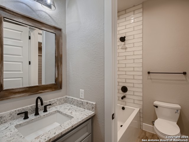 Listing photo id 22 for 208 River Ridge
