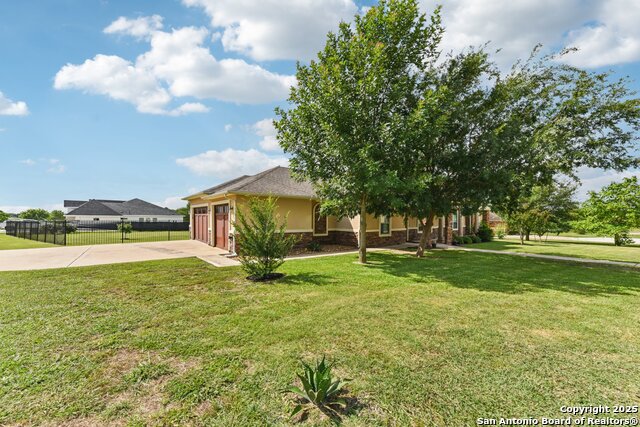Listing photo id 0 for 138 Gable