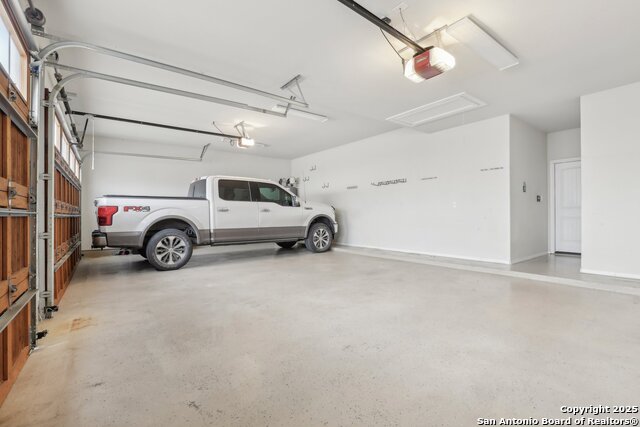 Listing photo id 28 for 138 Gable