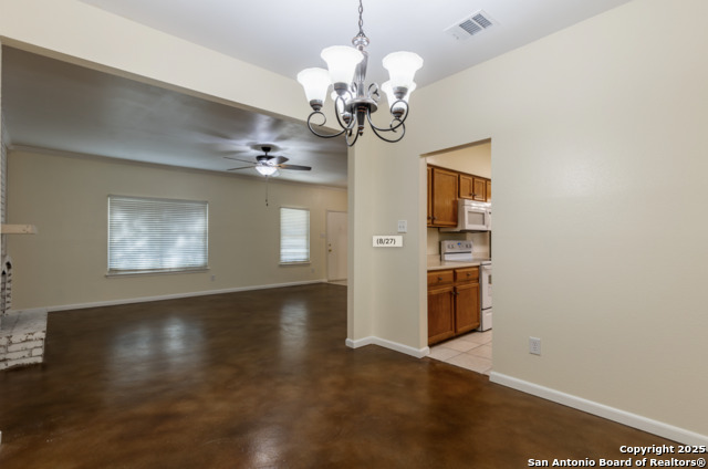 Image 7 of 21 For 7135 Sidbury