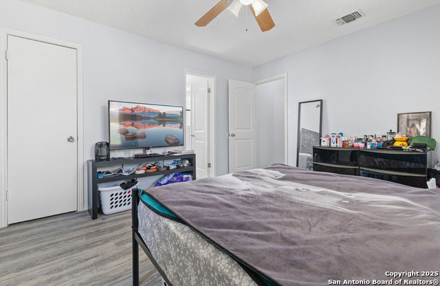 Image 11 of 14 For 829 Garden Meadow Dr