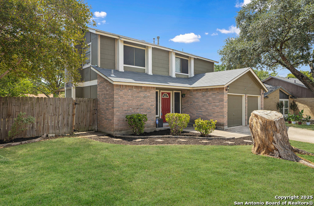 Image 2 of 14 For 829 Garden Meadow Dr
