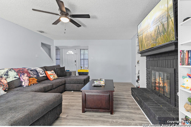 Image 4 of 14 For 829 Garden Meadow Dr