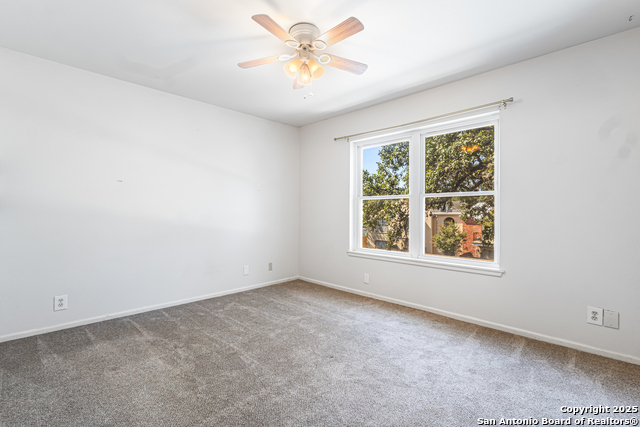 Listing photo id 11 for 6718 Callaghan Apt 206