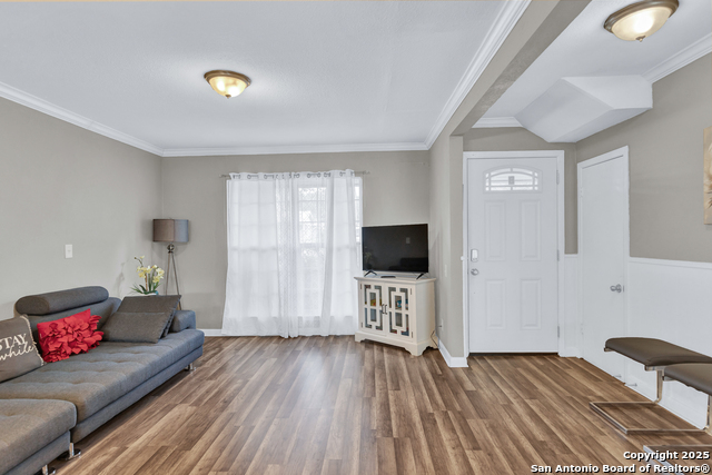 Image 13 of 18 For 3500 Lakefield