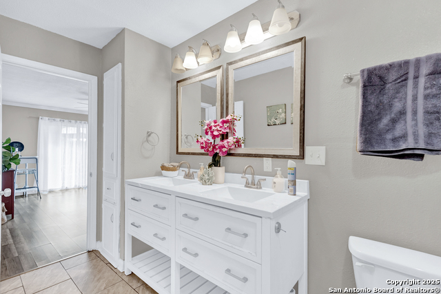 Image 7 of 18 For 3500 Lakefield