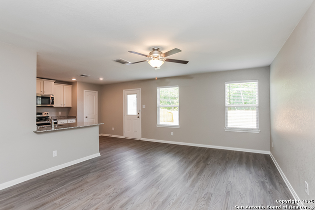 Image 4 of 17 For 3119 Begonia