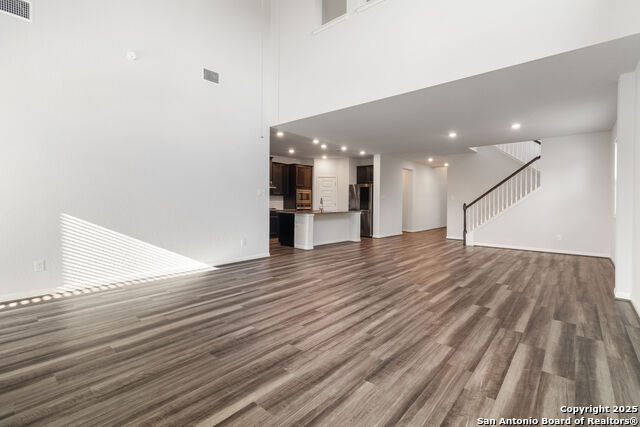 Image 3 of 17 For 9447 Witten Dr