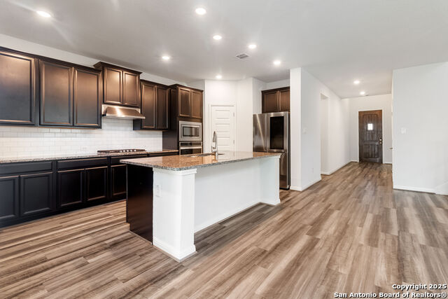 Image 4 of 17 For 9447 Witten Dr