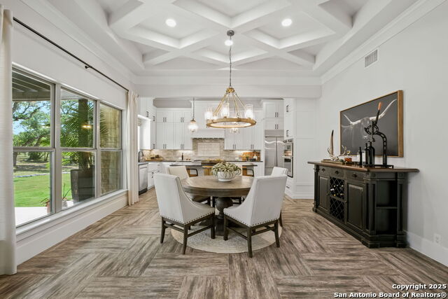 Listing photo id 11 for 967 Belle Oaks Blvd