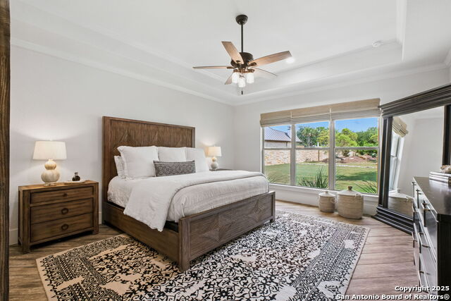 Listing photo id 19 for 967 Belle Oaks Blvd