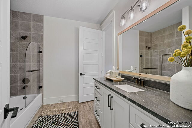 Listing photo id 26 for 967 Belle Oaks Blvd