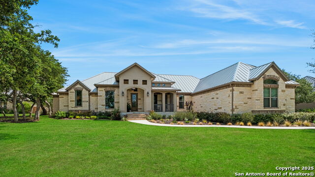 Listing photo id 1 for 967 Belle Oaks Blvd