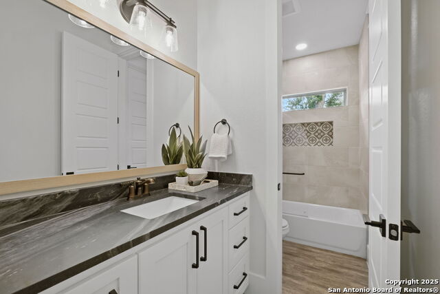 Listing photo id 28 for 967 Belle Oaks Blvd