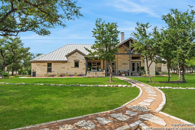 Listing photo id 49 for 967 Belle Oaks Blvd