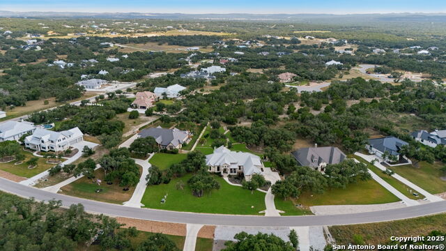 Listing photo id 60 for 967 Belle Oaks Blvd