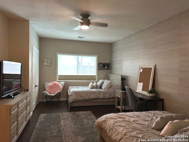 Listing photo id 15 for 13 Thornhurst