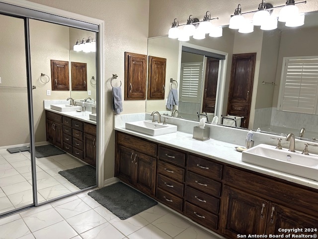 Listing photo id 19 for 13 Thornhurst