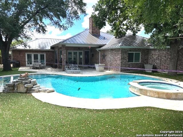 Listing photo id 23 for 13 Thornhurst