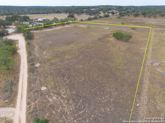 Image 4 of 18 For 3074 Mathis Lane