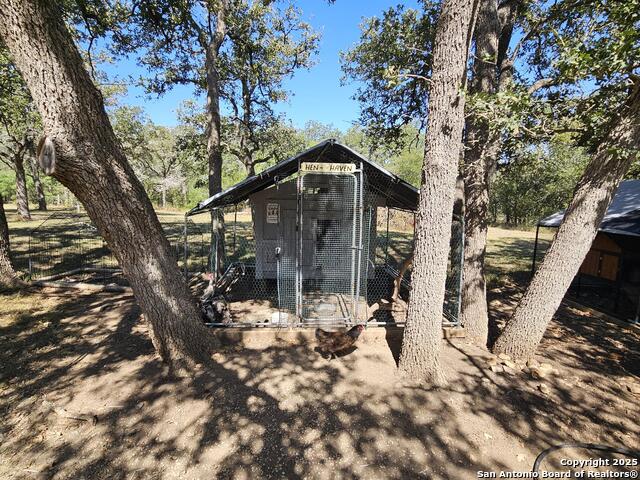 Listing photo id 8 for 530 Indian Springs