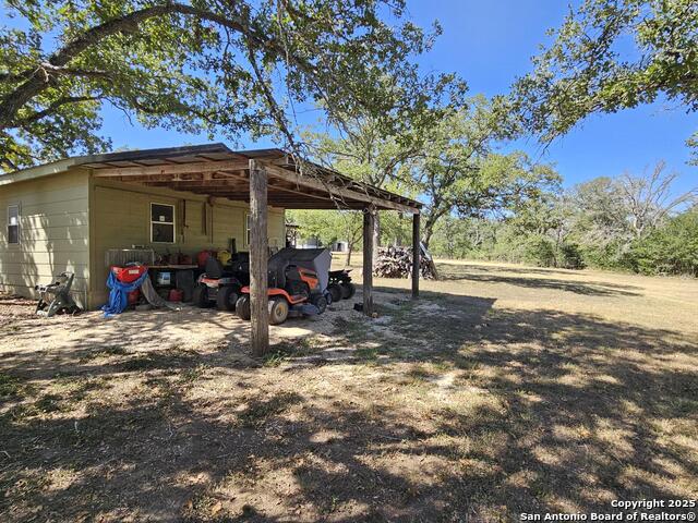Listing photo id 10 for 530 Indian Springs