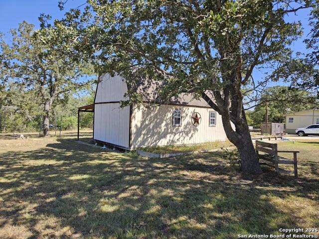 Listing photo id 17 for 530 Indian Springs