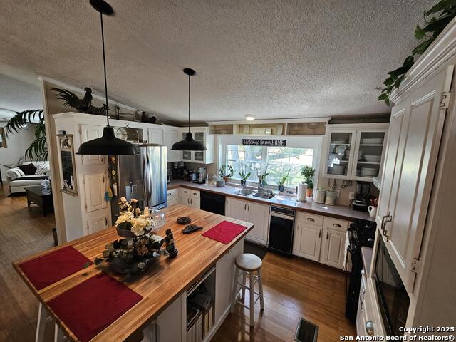 Listing photo id 24 for 530 Indian Springs