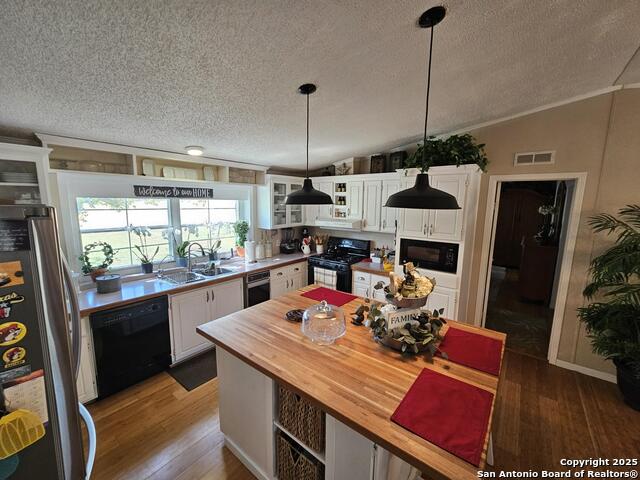Listing photo id 25 for 530 Indian Springs