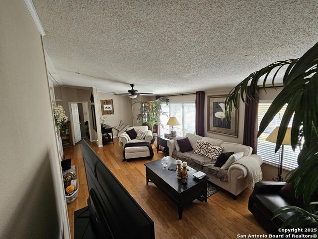Listing photo id 26 for 530 Indian Springs