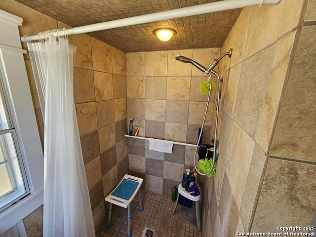 Listing photo id 38 for 530 Indian Springs