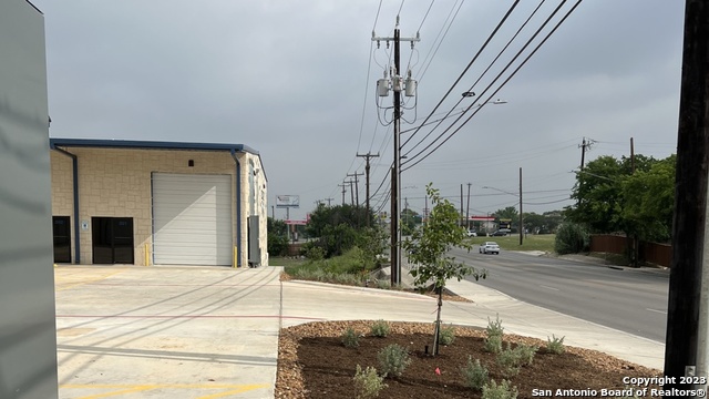 Listing photo id 9 for 13215 Judson  105&106