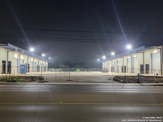 Listing photo id 2 for 13215 Judson  105&106