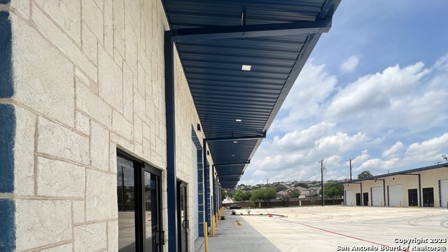 Listing photo id 4 for 13215 Judson  105&106