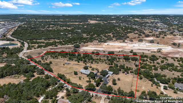 Listing photo id 7 for 1670 Cranes Mill S