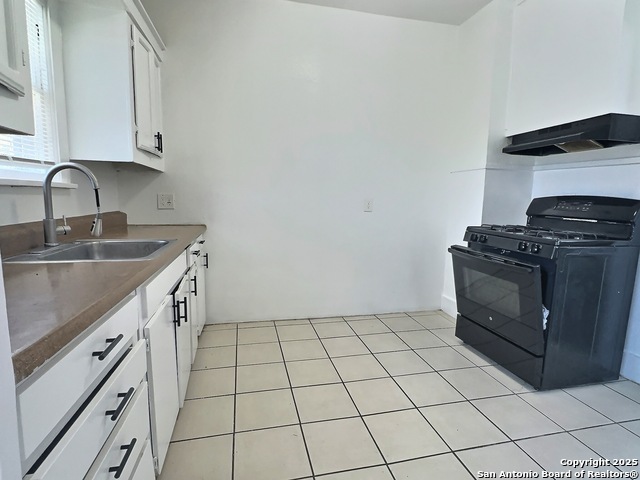 Listing photo id 3 for 1101 Highland Blvd E