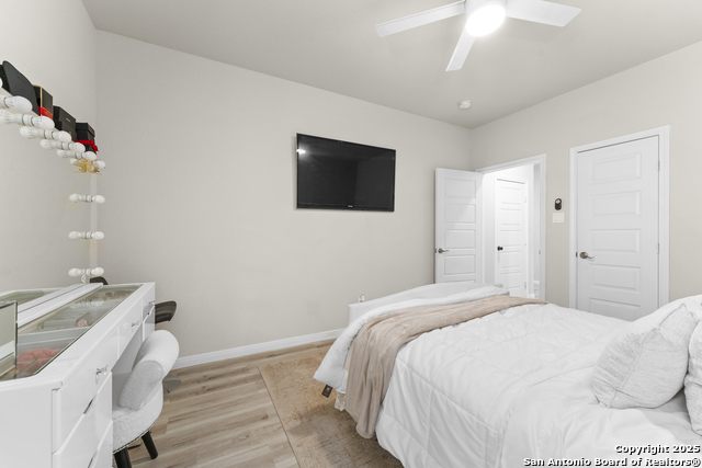 Image 15 of 37 For 16851 Griffin Rd #2