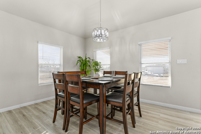 Image 23 of 37 For 16851 Griffin Rd #2