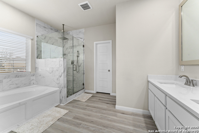 Image 27 of 37 For 16851 Griffin Rd #2